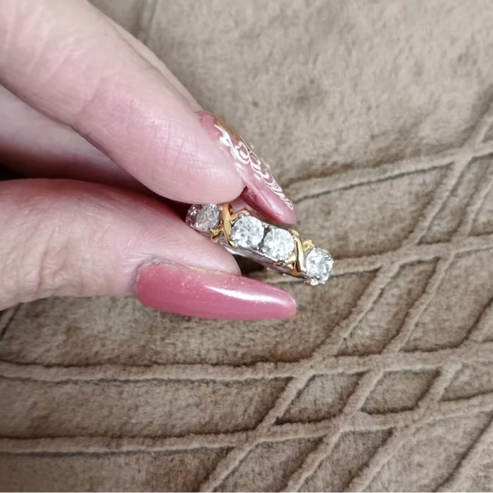 14kt solid gold Classic x design wedding ring band for women brilliant stone